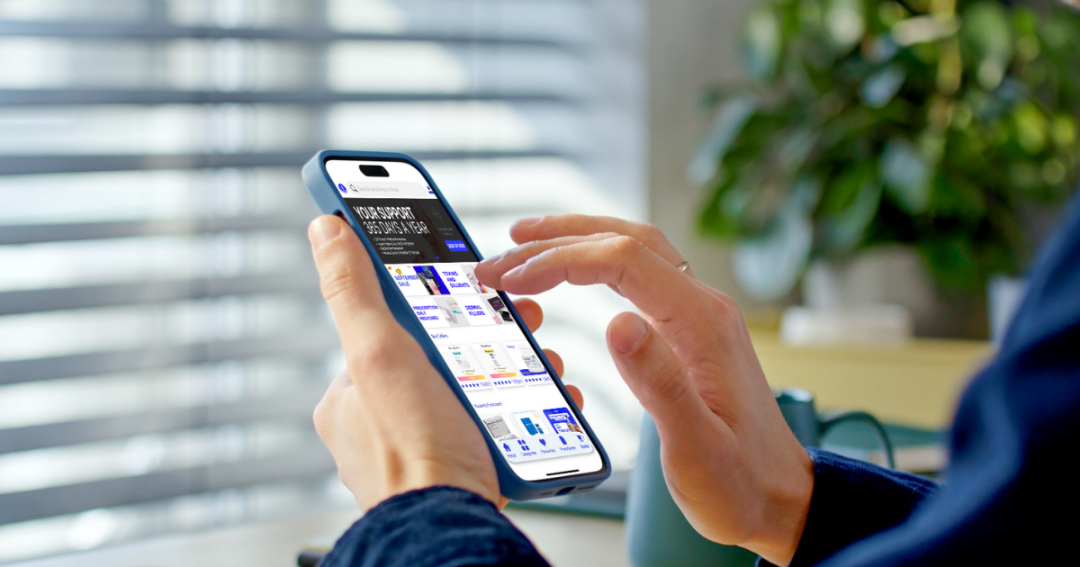 Practitioner purchasing professional aesthetic products securely from the Faces Shop online platform.