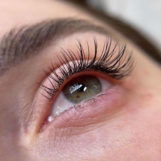 Venus Touch Lashes-Aesthetics image 3