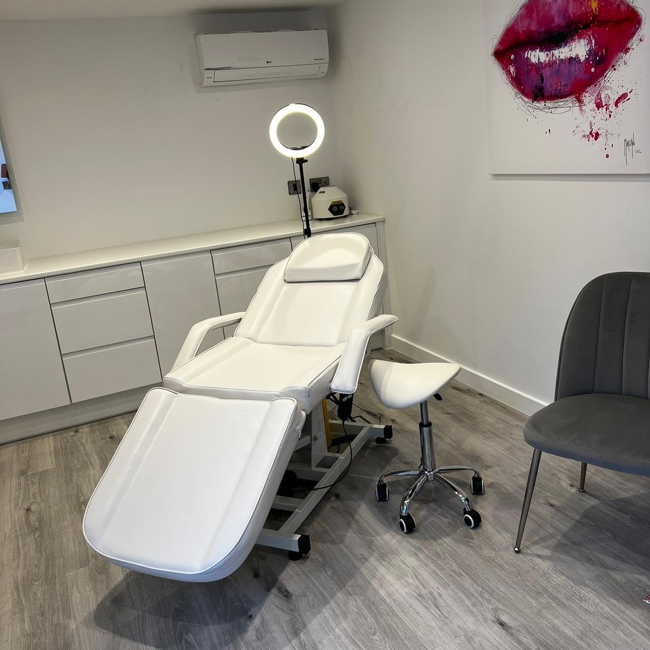 Dunes Cosmetics image 2