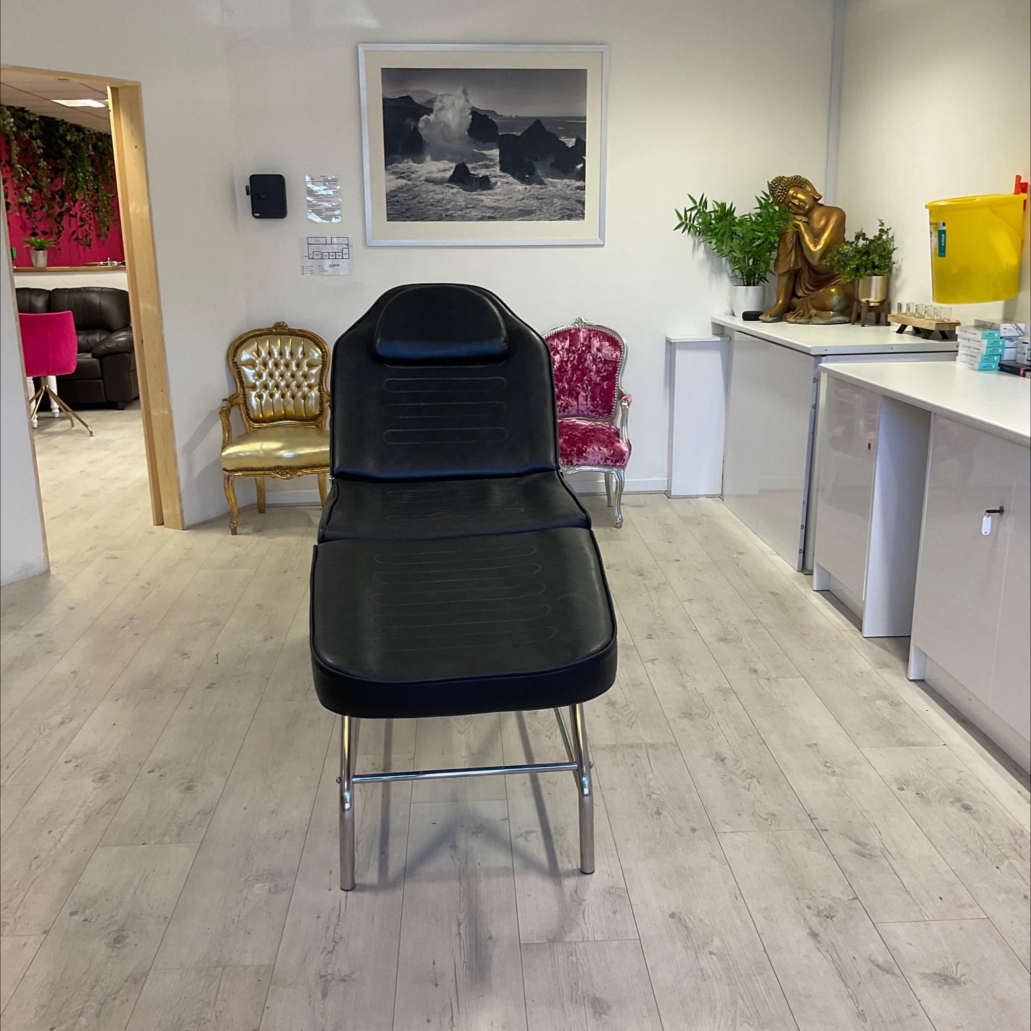 Aesthetic Expert Clinic and Training image 3