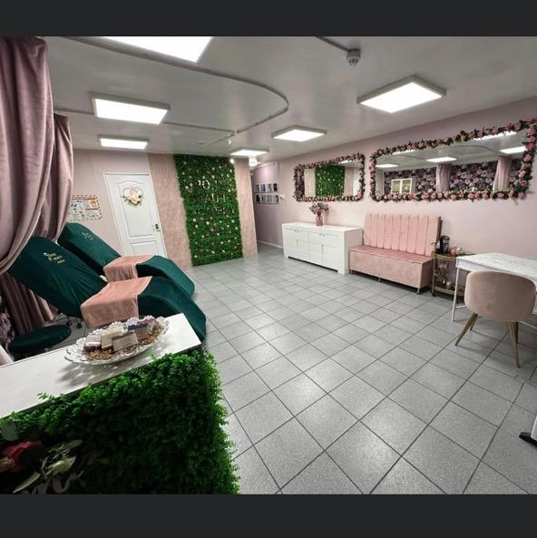 Rose Beauty Academy image 1