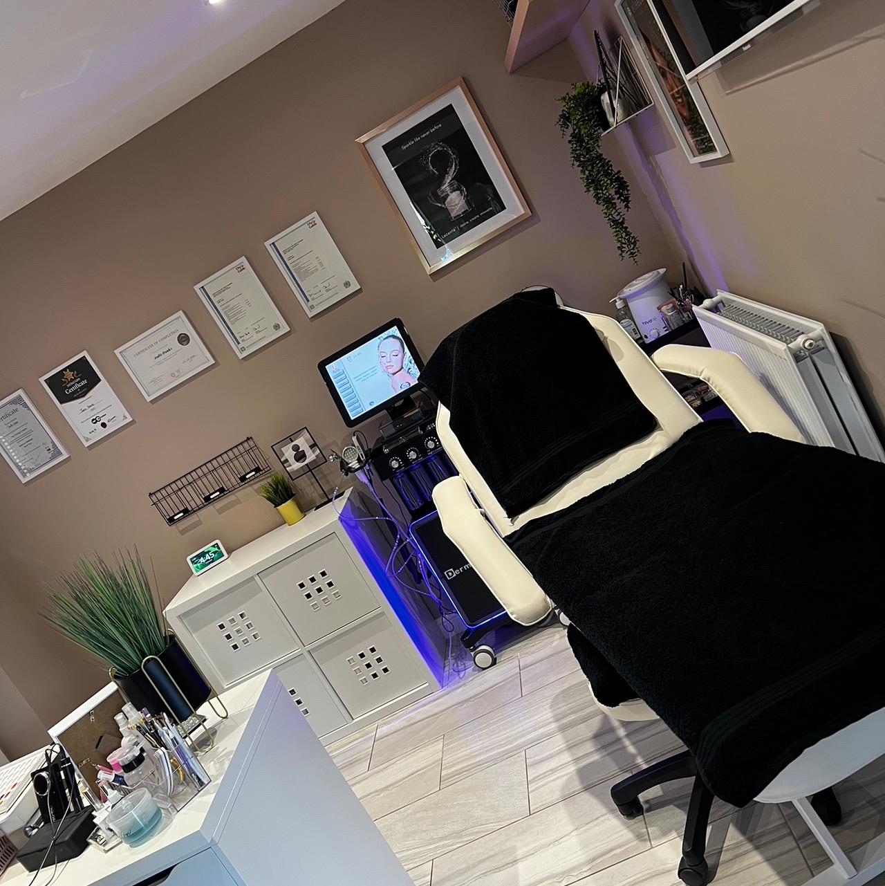 Coccolare Nails and Beauty image 2