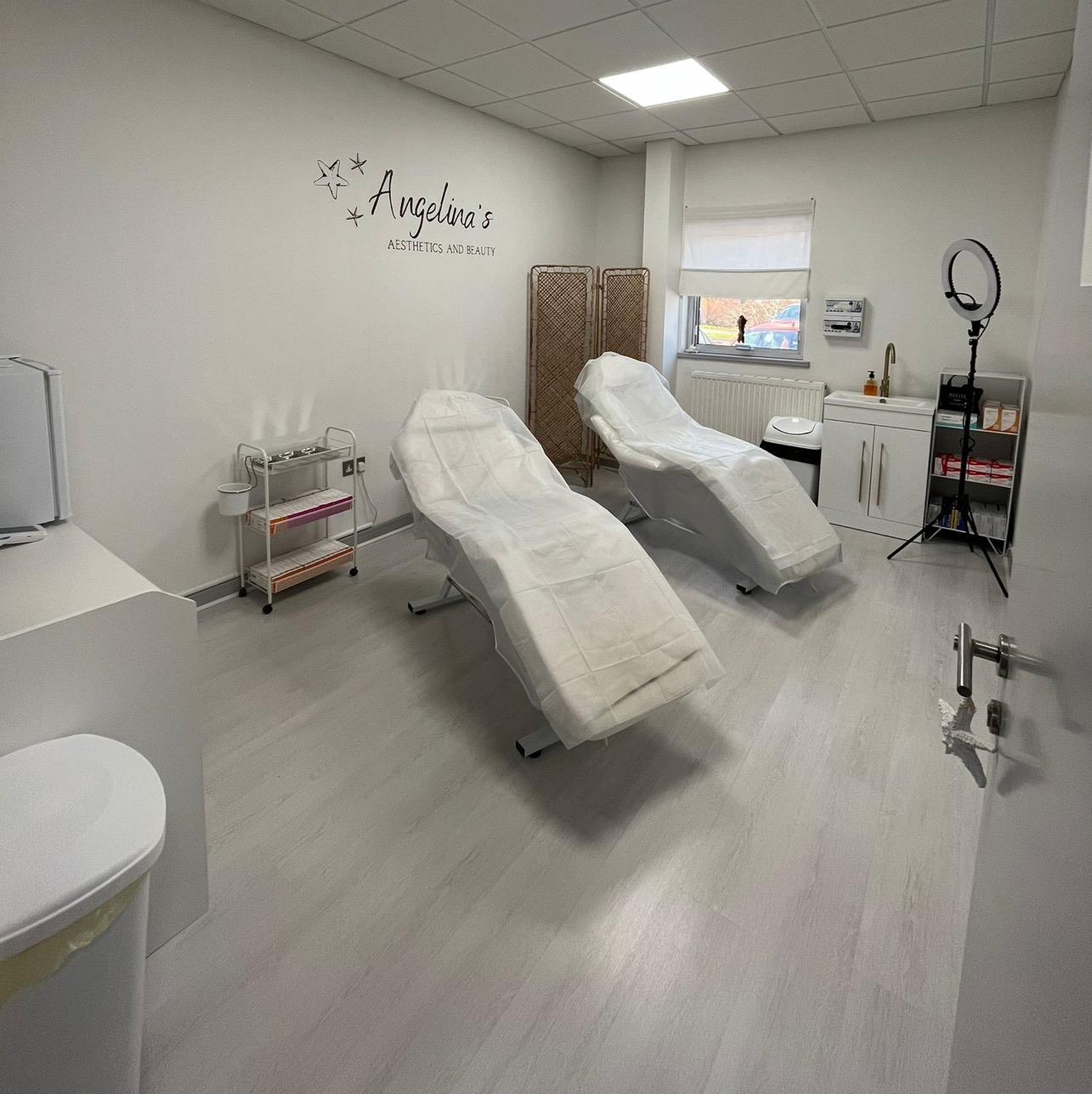 Angelinas aesthetics and beauty image 2