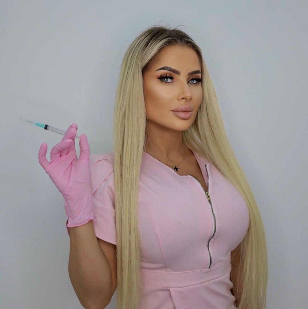 Glam beauty aesthetics image 1