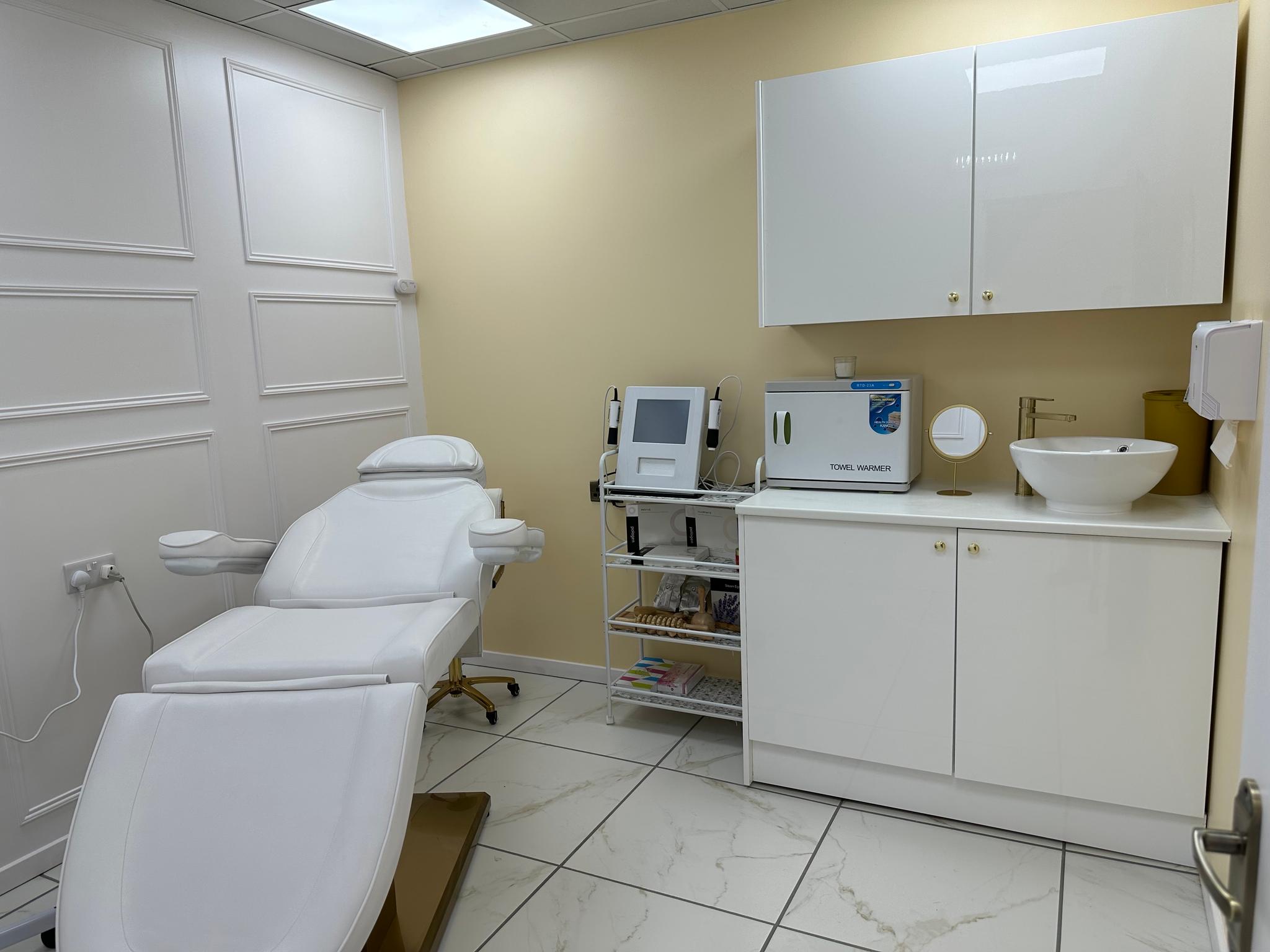 Mia Bella Beauty Salon / Clinic image 1