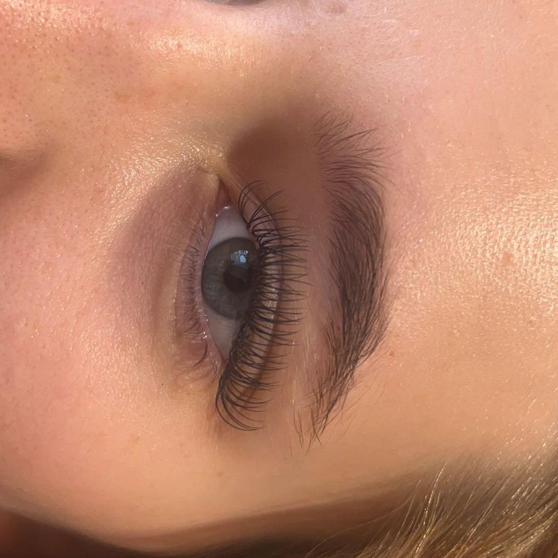 KKLashes image 2