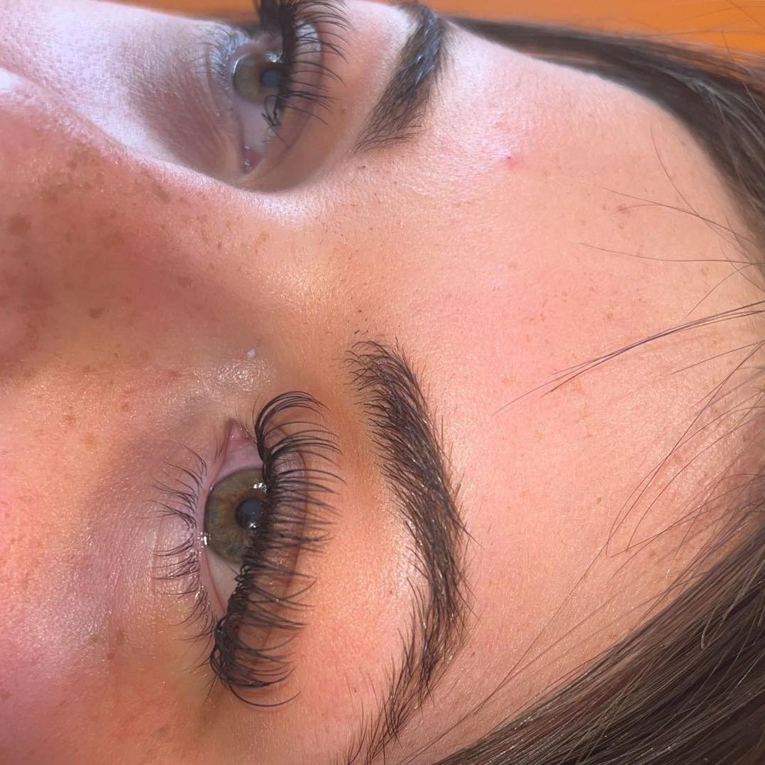 KKLashes image 1