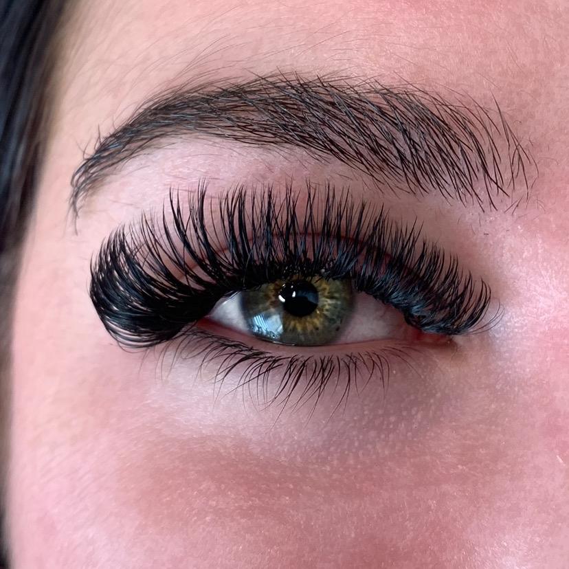 Riasbeautyboutique image 3