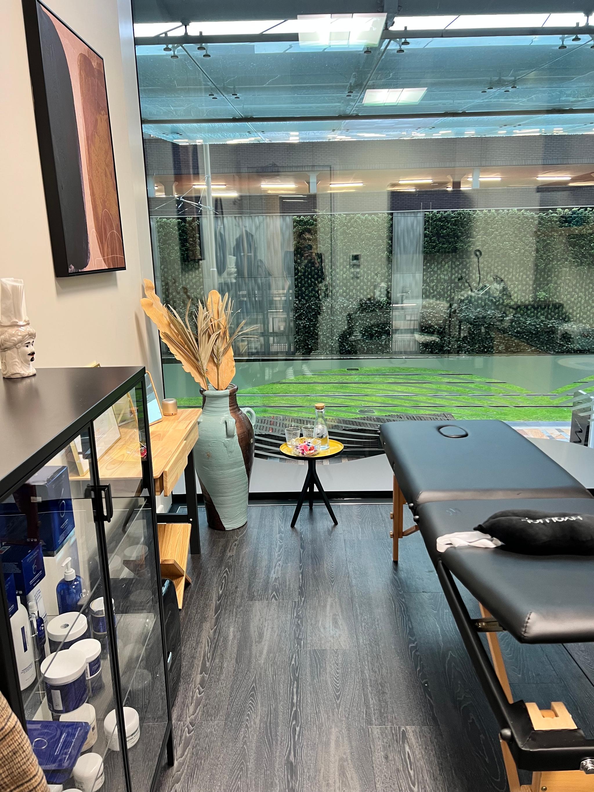 Dolce Aesthetic Clinic and Academy image 3