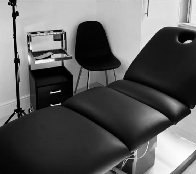 The aesthetic rooms Gourock image 1