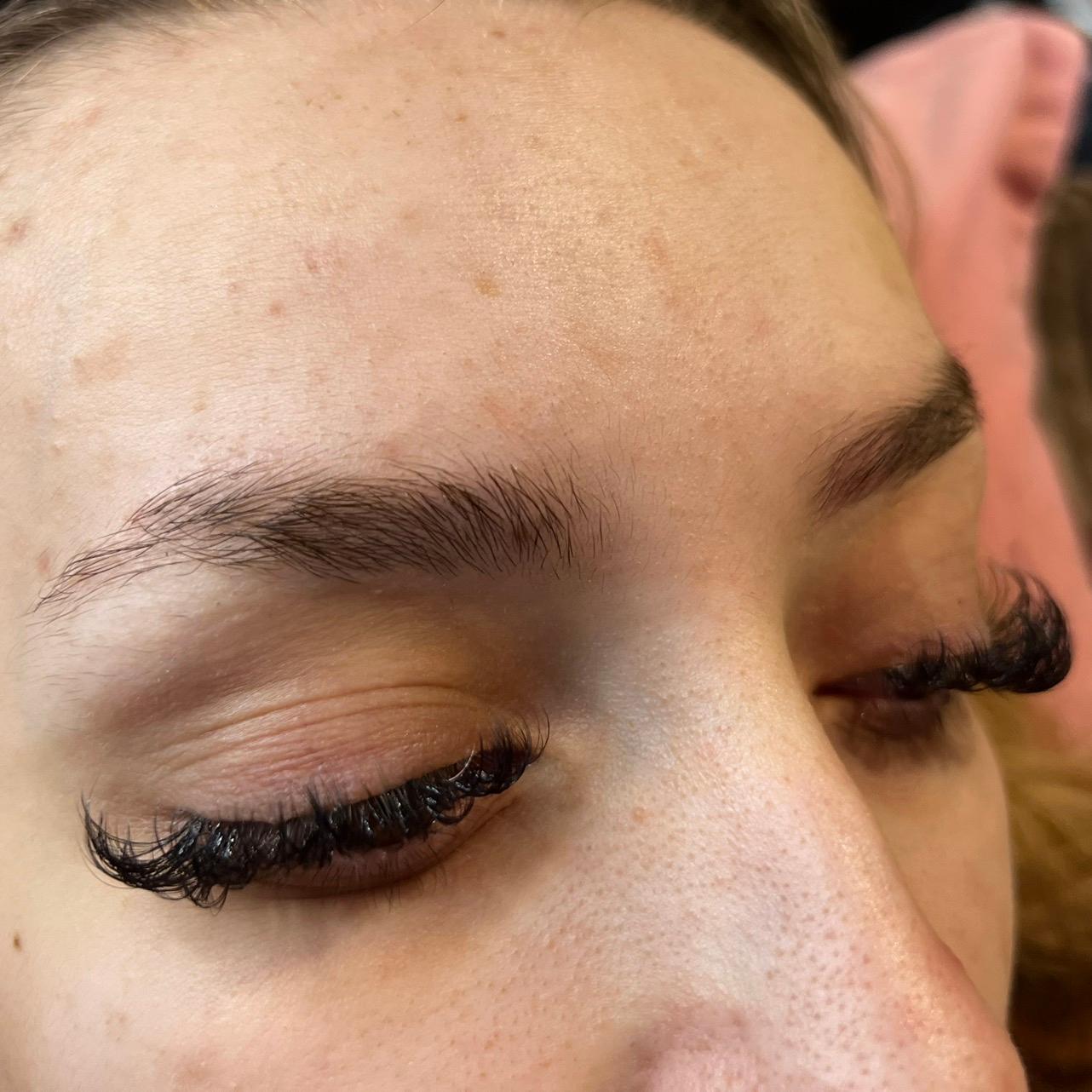 Darcis Lashes image 3
