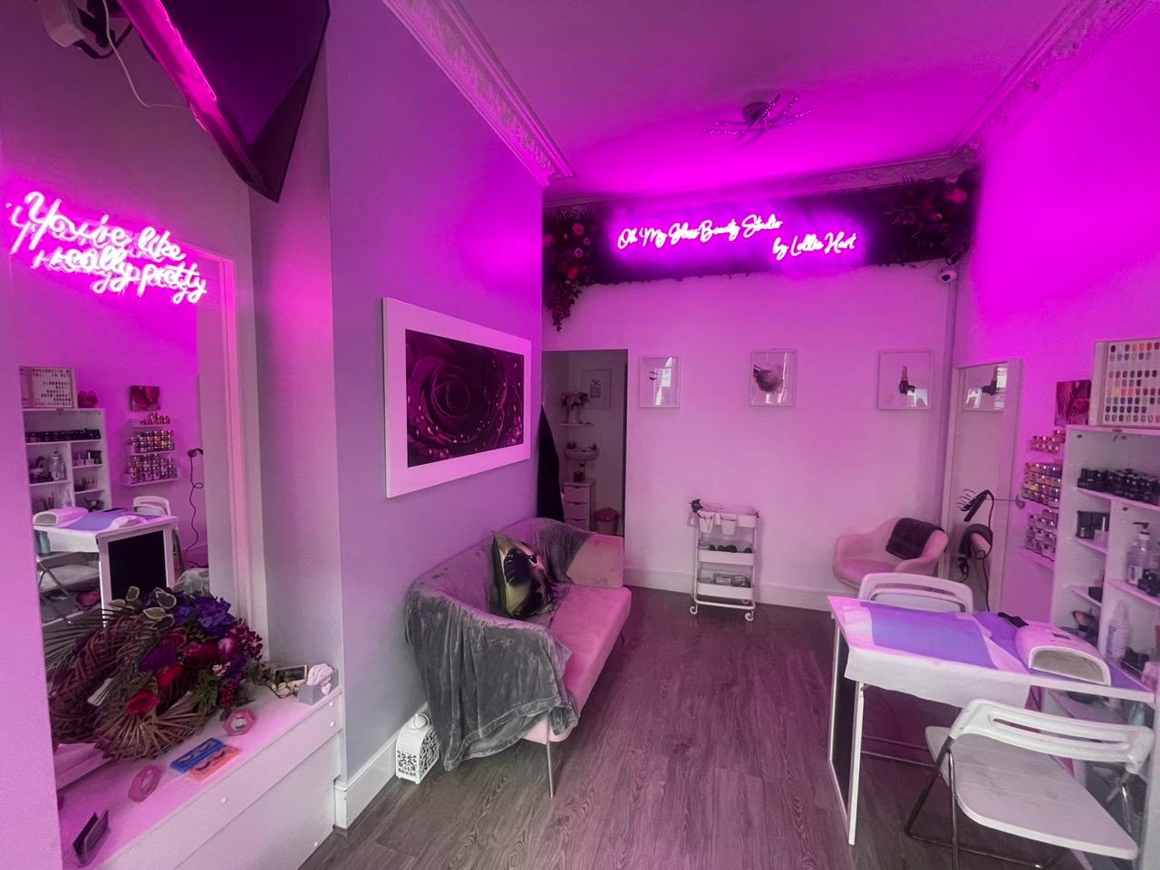 OMGloss Beauty Studio by Lollie Hart image 3