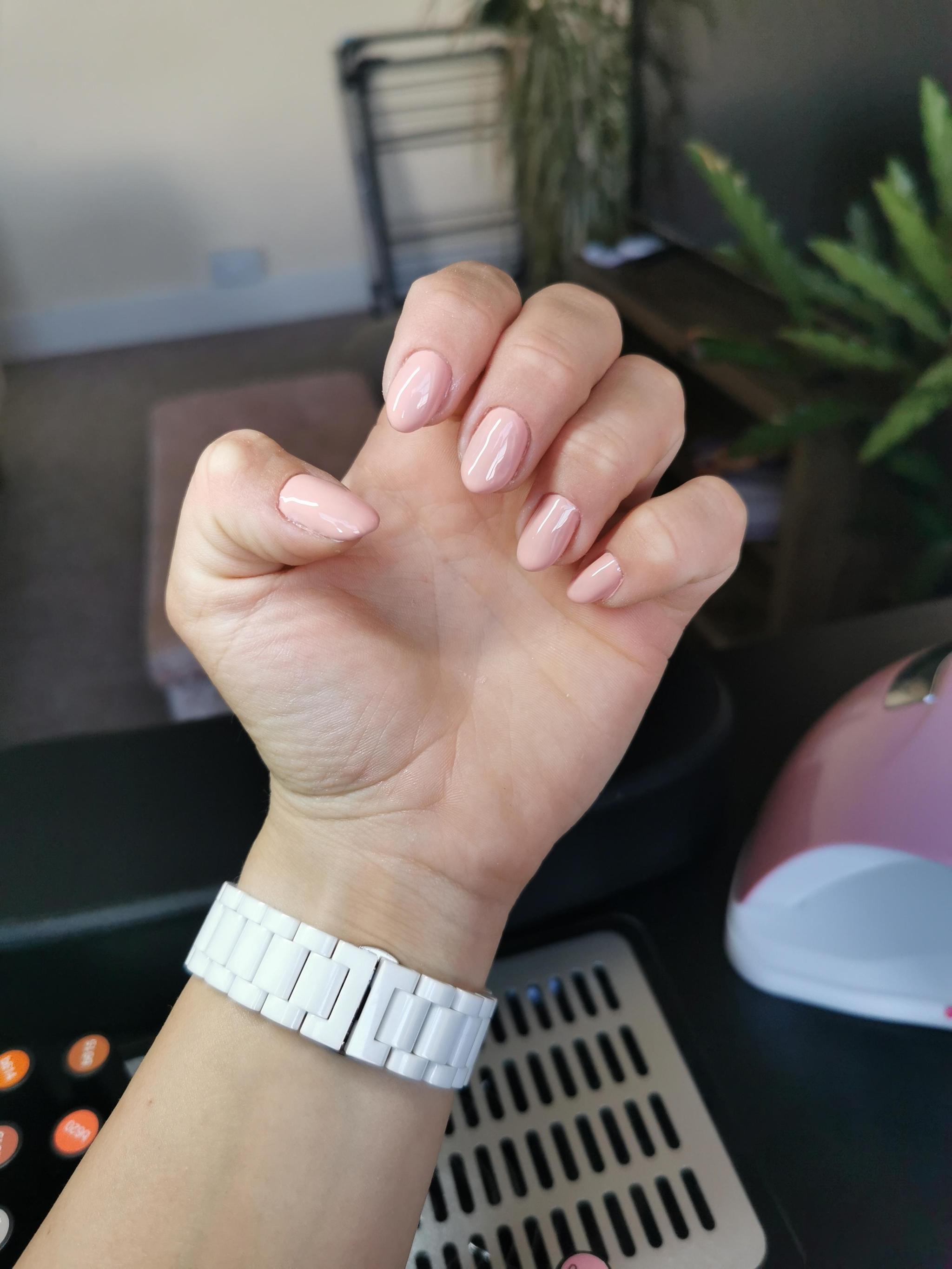 Modern nails atelier image 2