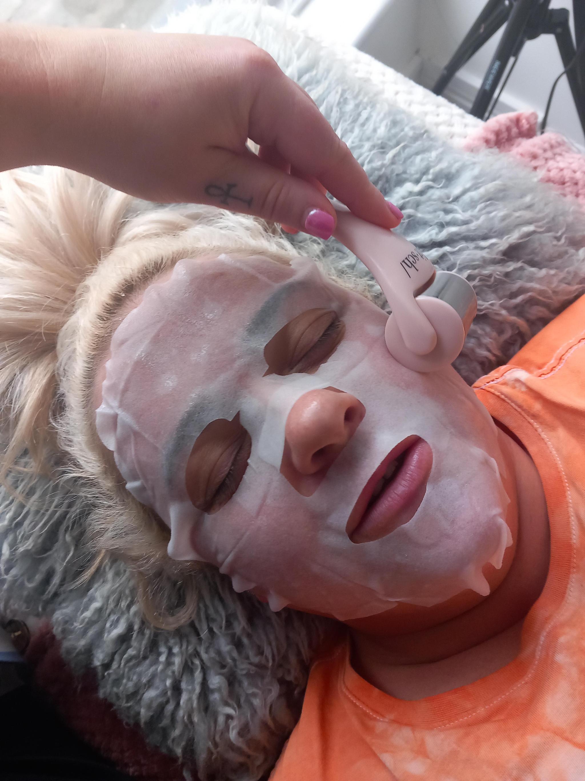 Perfectly pampered with Jade image 3