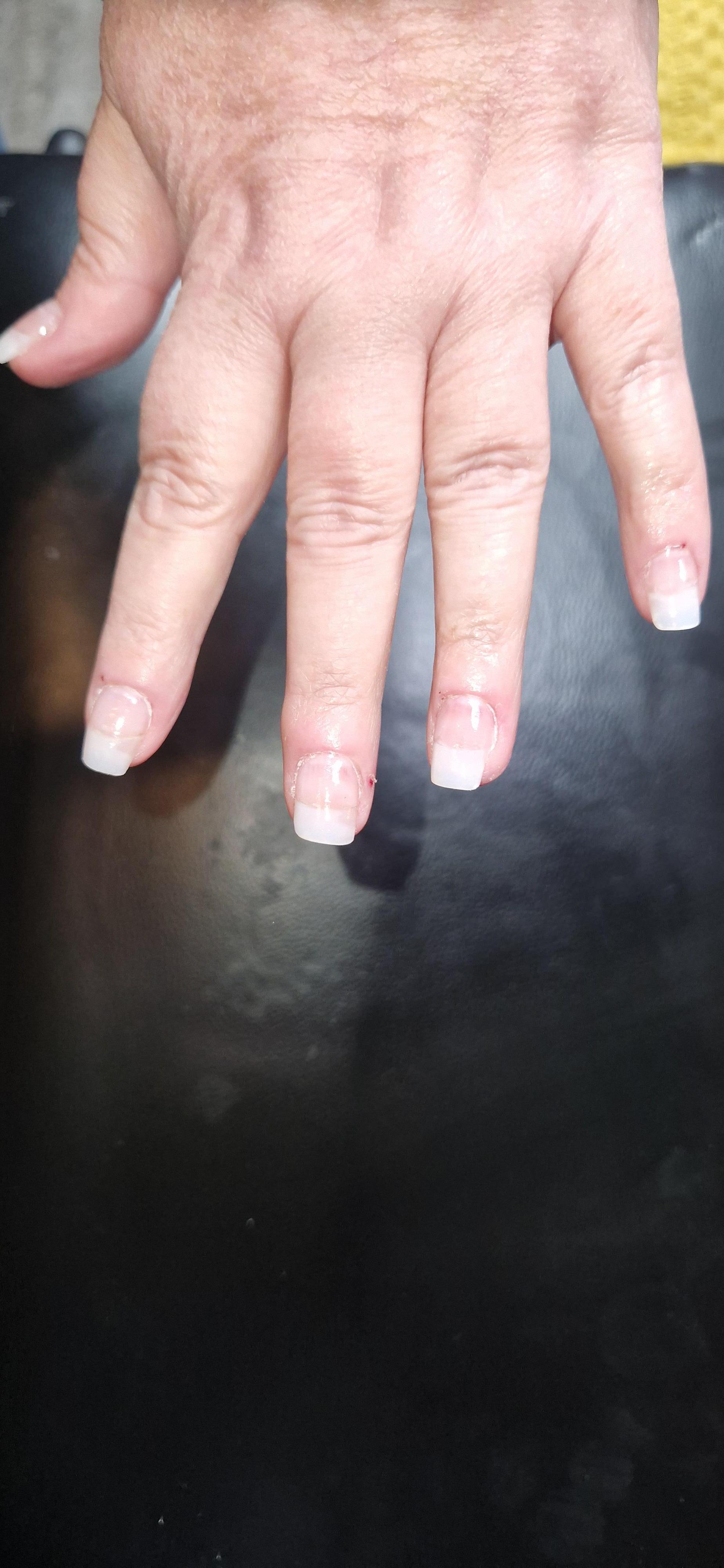 Ellen's mobile beauty image 1