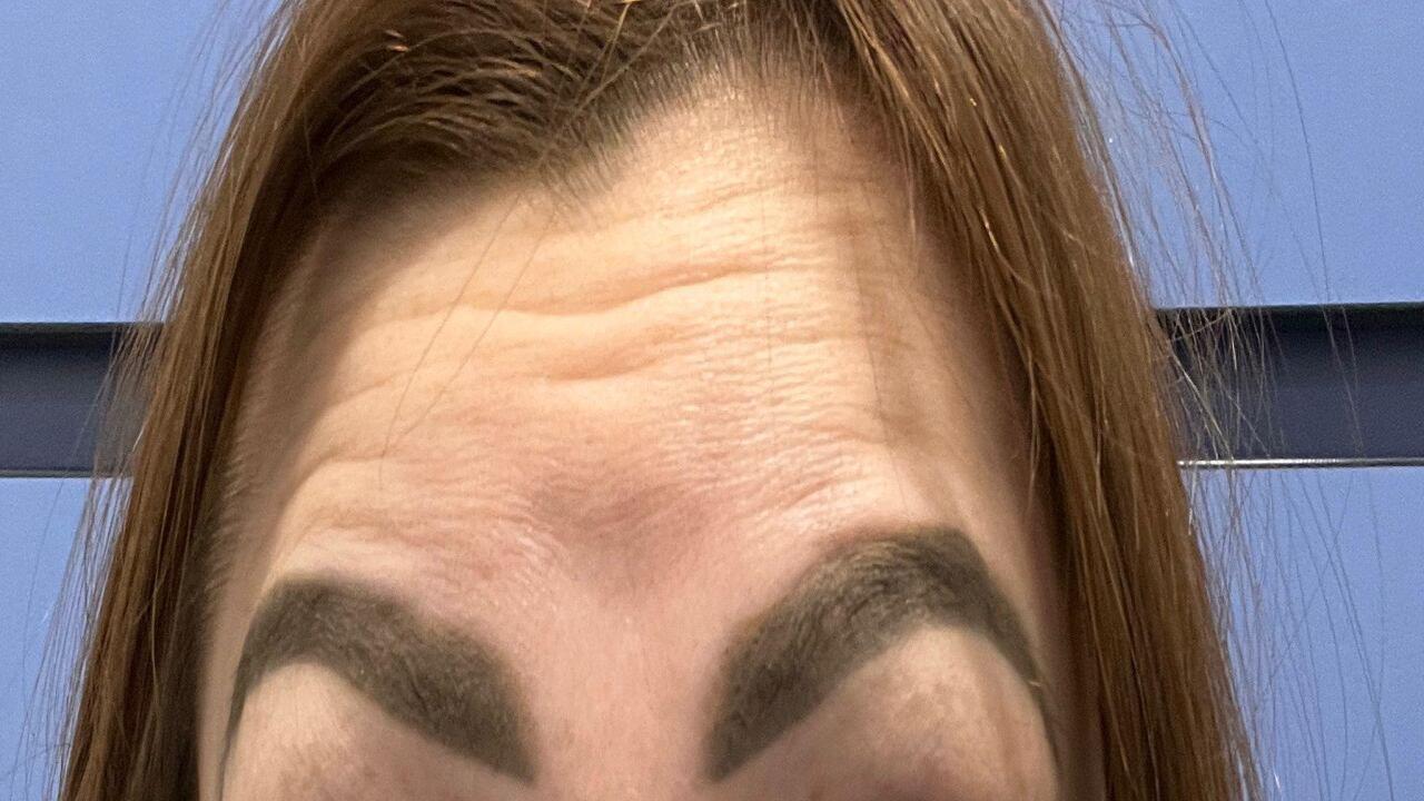Estee beauty aesthetic image 2