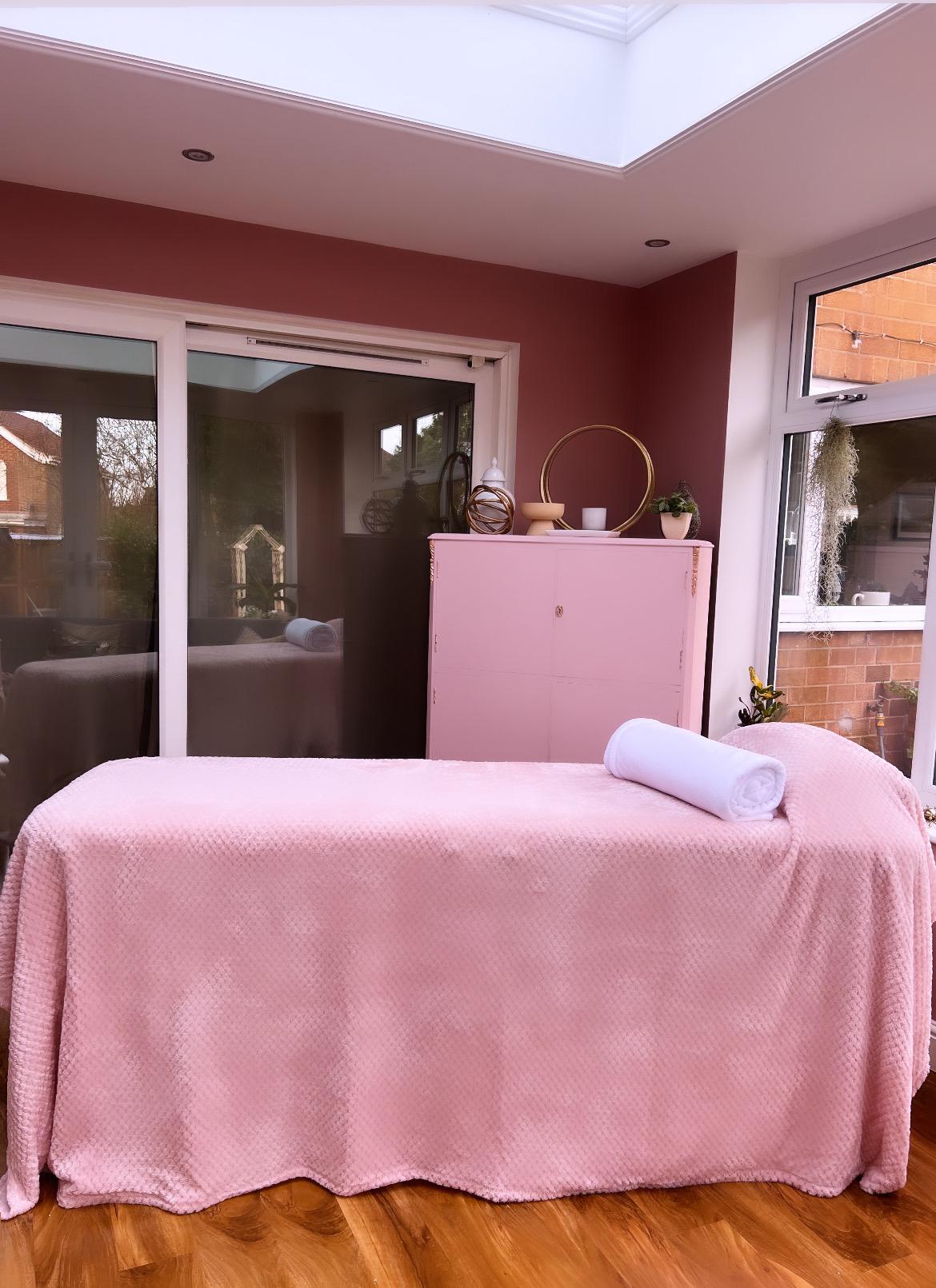 Rosibella nails and beauty studio image 1