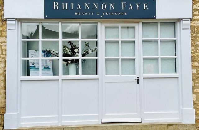 Rhiannon Faye Beauty and Skincare image 1