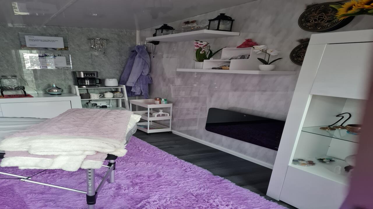 Karen Hier image 3
