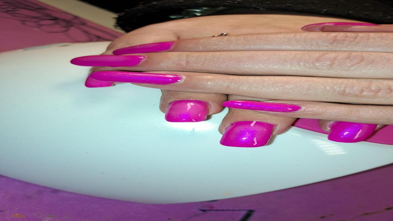 EMS Nails and Beauty Wirral image 2