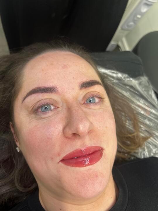 Luxe Lash and Beauty Studio image 2