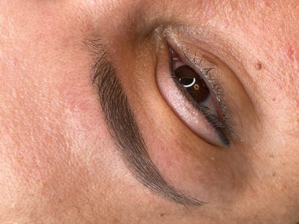 Vikki clark permanent make up image 3