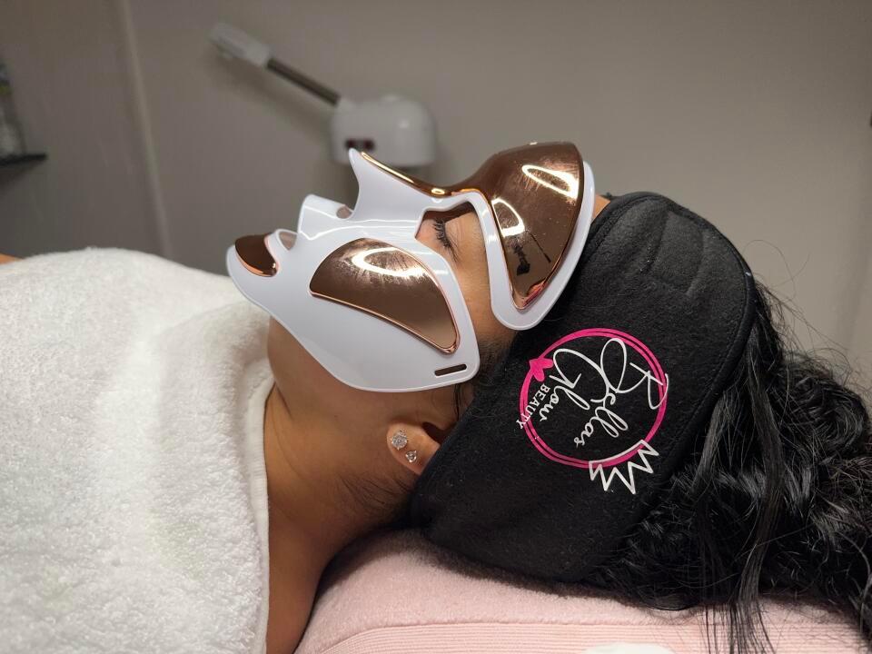 Bellas Glow Beauty image 3