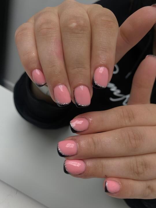 Charlottes beauty and aesthetics image 3