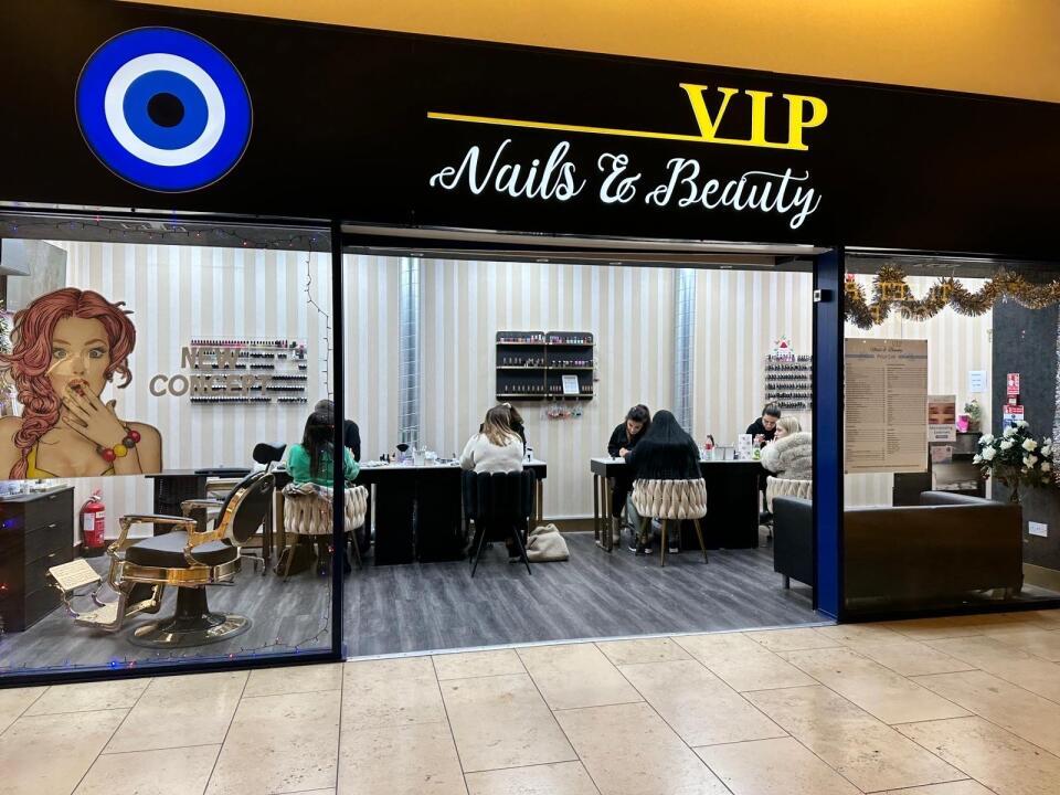 VIP nails and beaty image 1