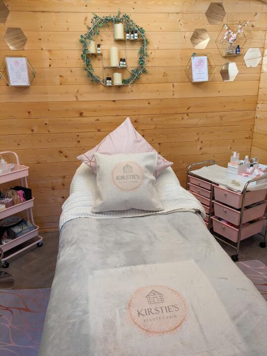 Kirsties Beauty Cabin image 2