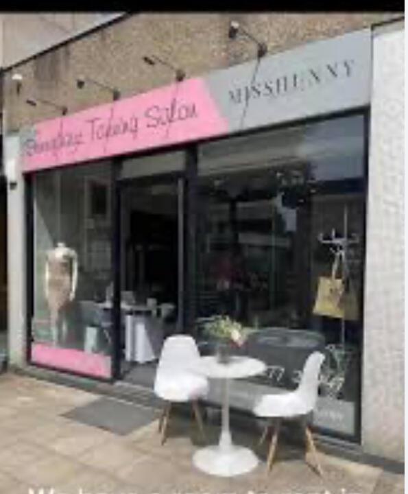 Sunnydayz Tanning Salon image 1