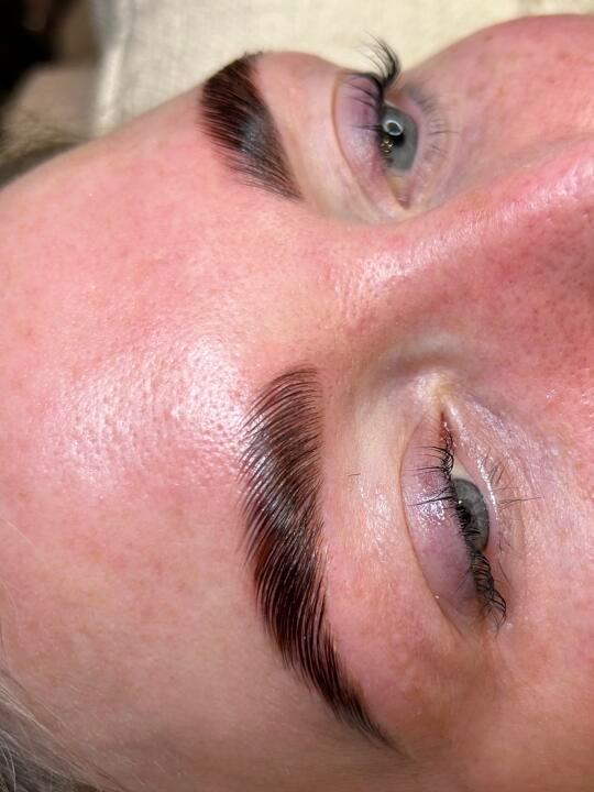 Oh So Belle Brow Specialist image 1