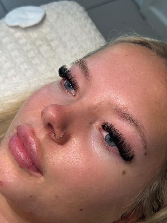Oh so pretty image 1