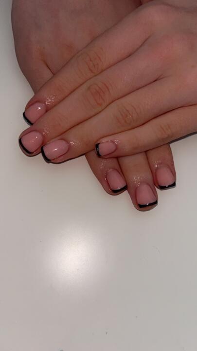 Nails by Liv image 3