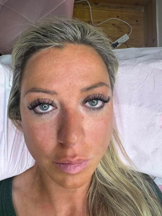 Emily Rodgers PMU and Beauty image 1