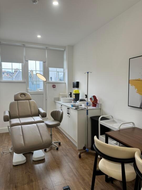 Livewell Medical Aesthetics Ltd image 2