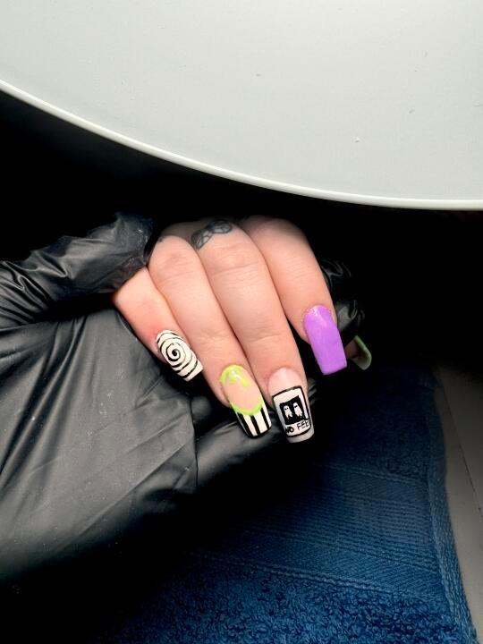The Nails By Lou image 2