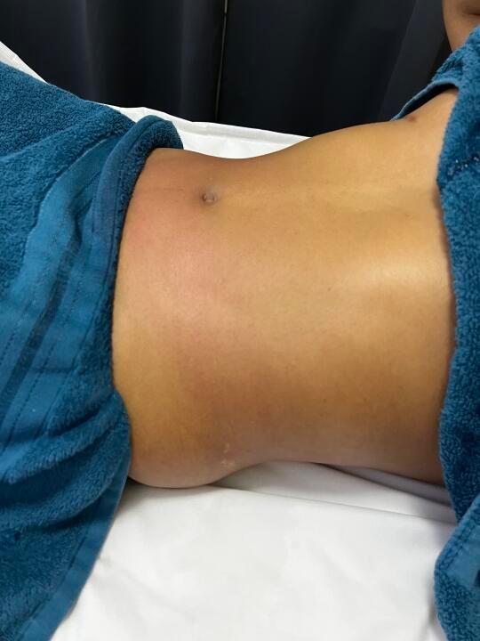 Elienie Costa Beautician image 2
