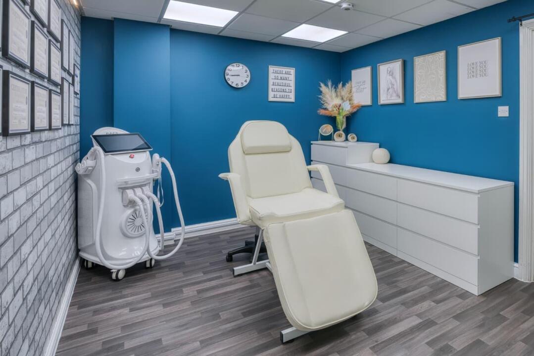Switch It Up Laser Clinic Tanning and Beauty image 3