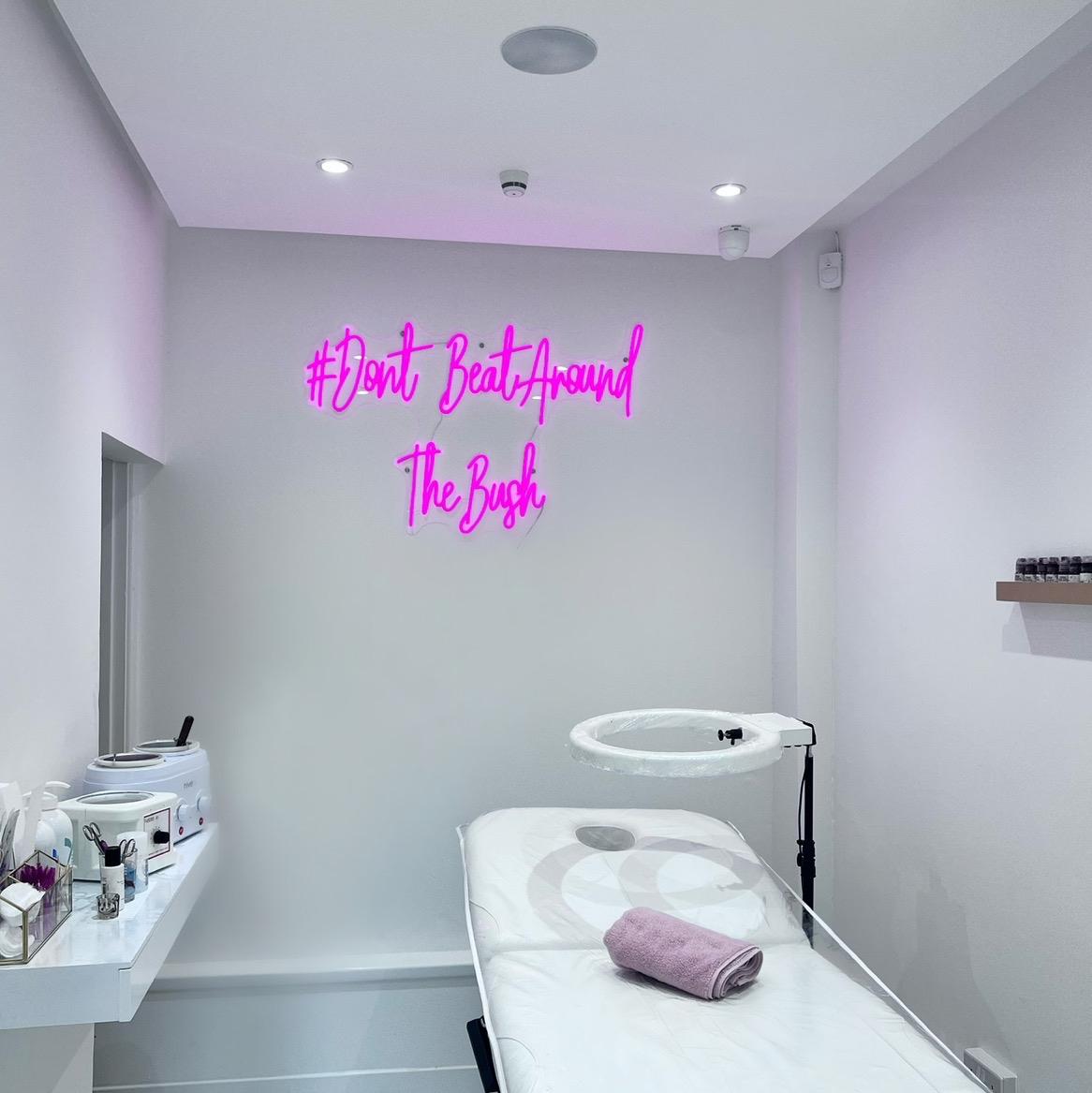 Hourglass Beauty Bar image 2