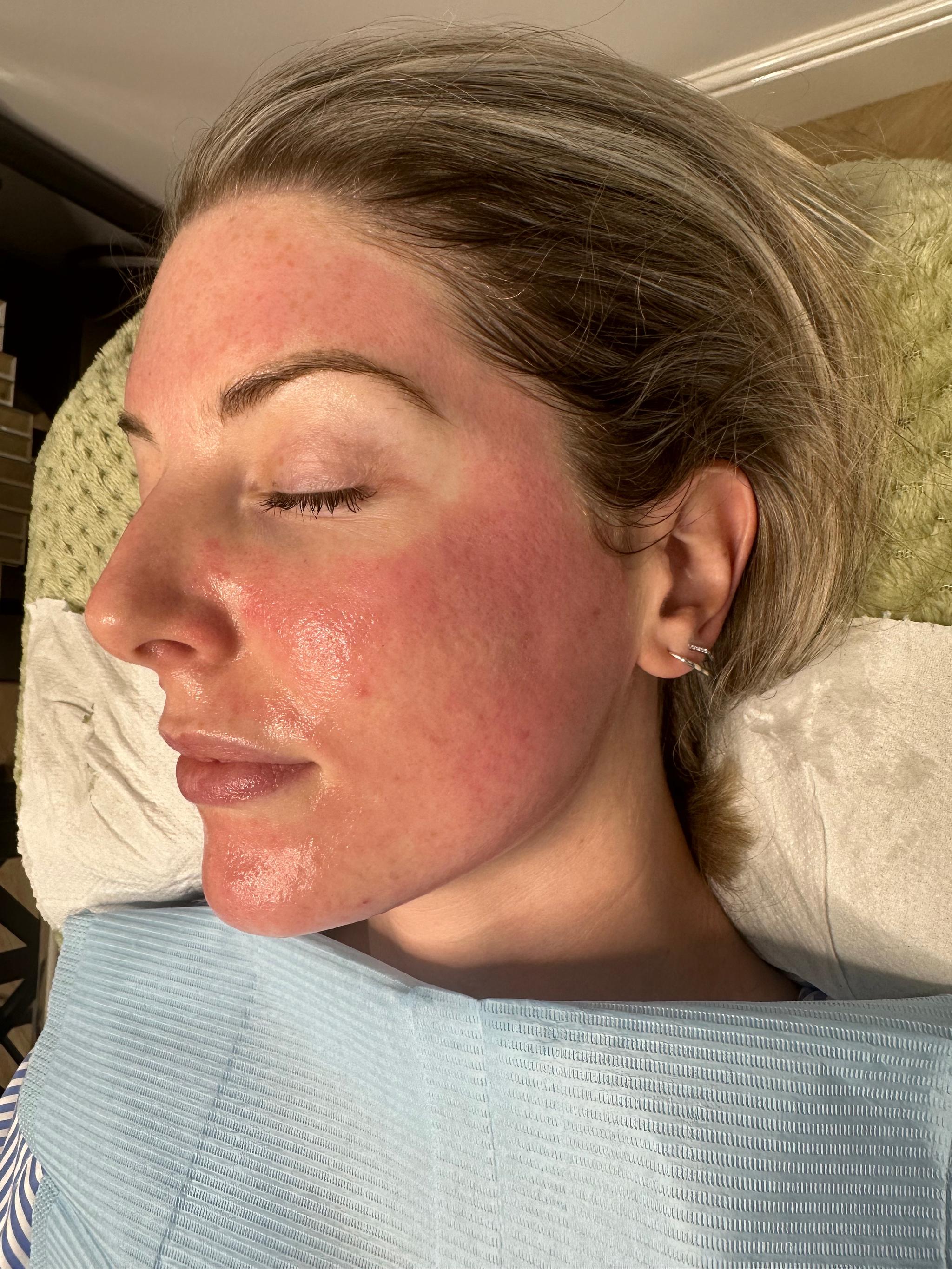 The Glow clinic image 3