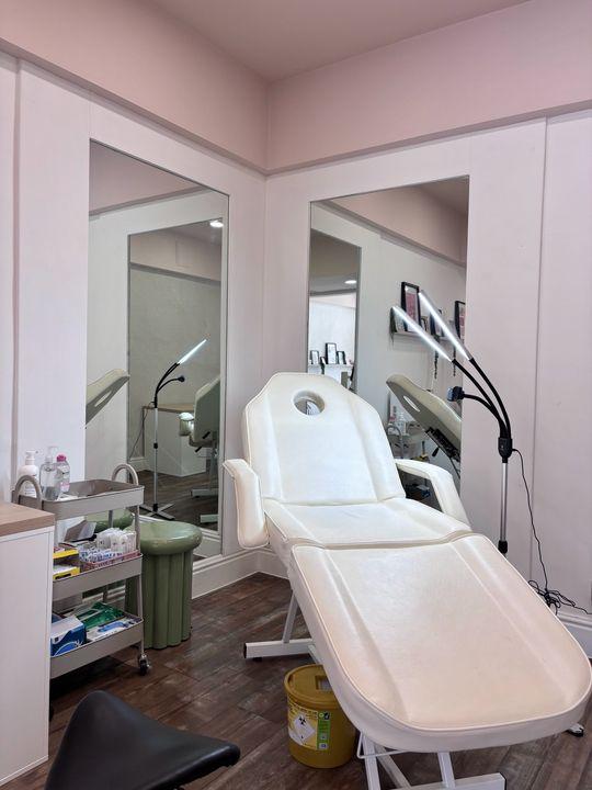 Face Medical Aesthetics image 2