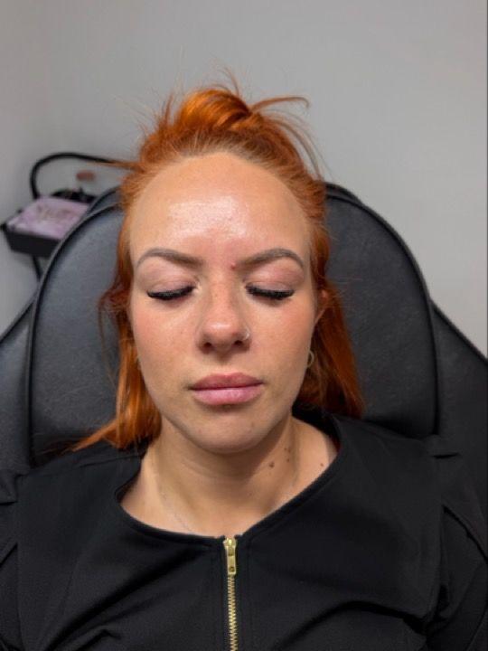 look before Brow Shaping treatment