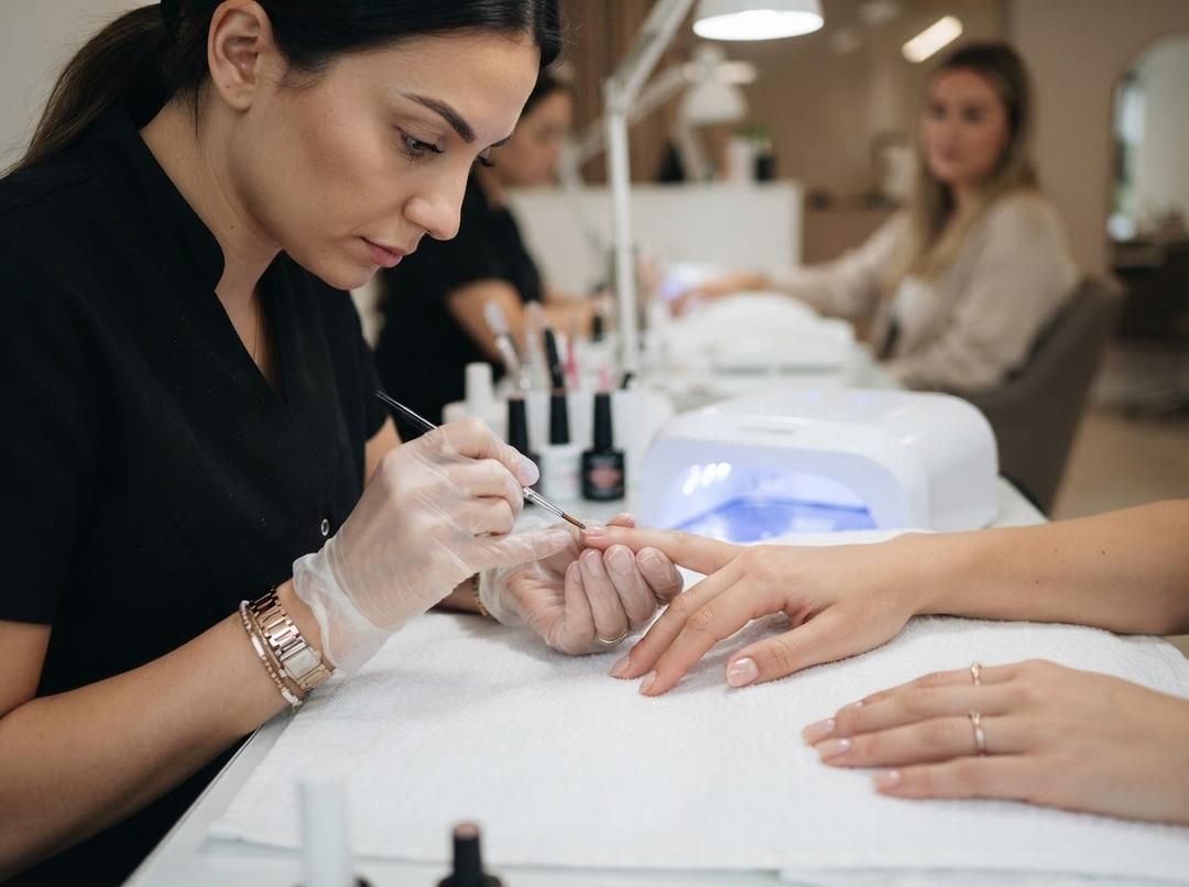 Gel Nails treatment in London