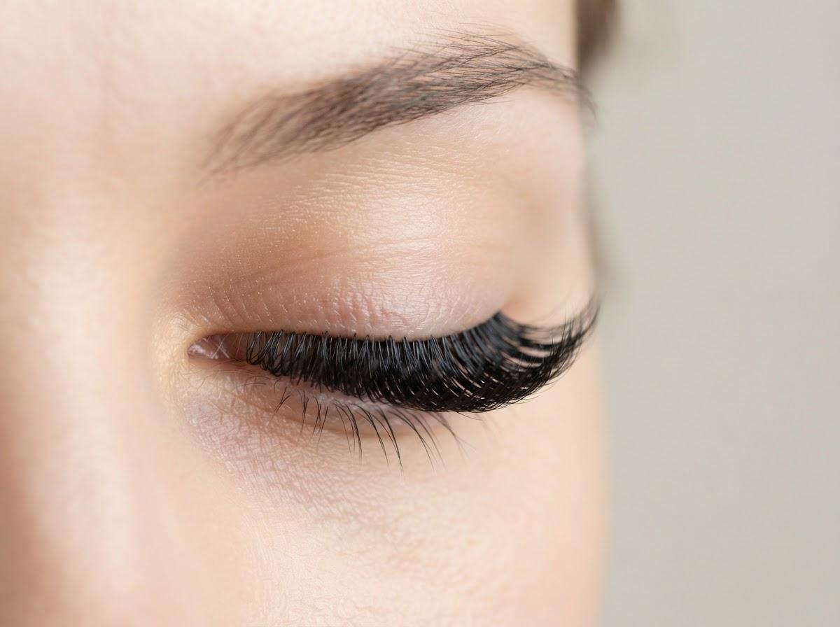 Best Eyelash Extensions in Manchester