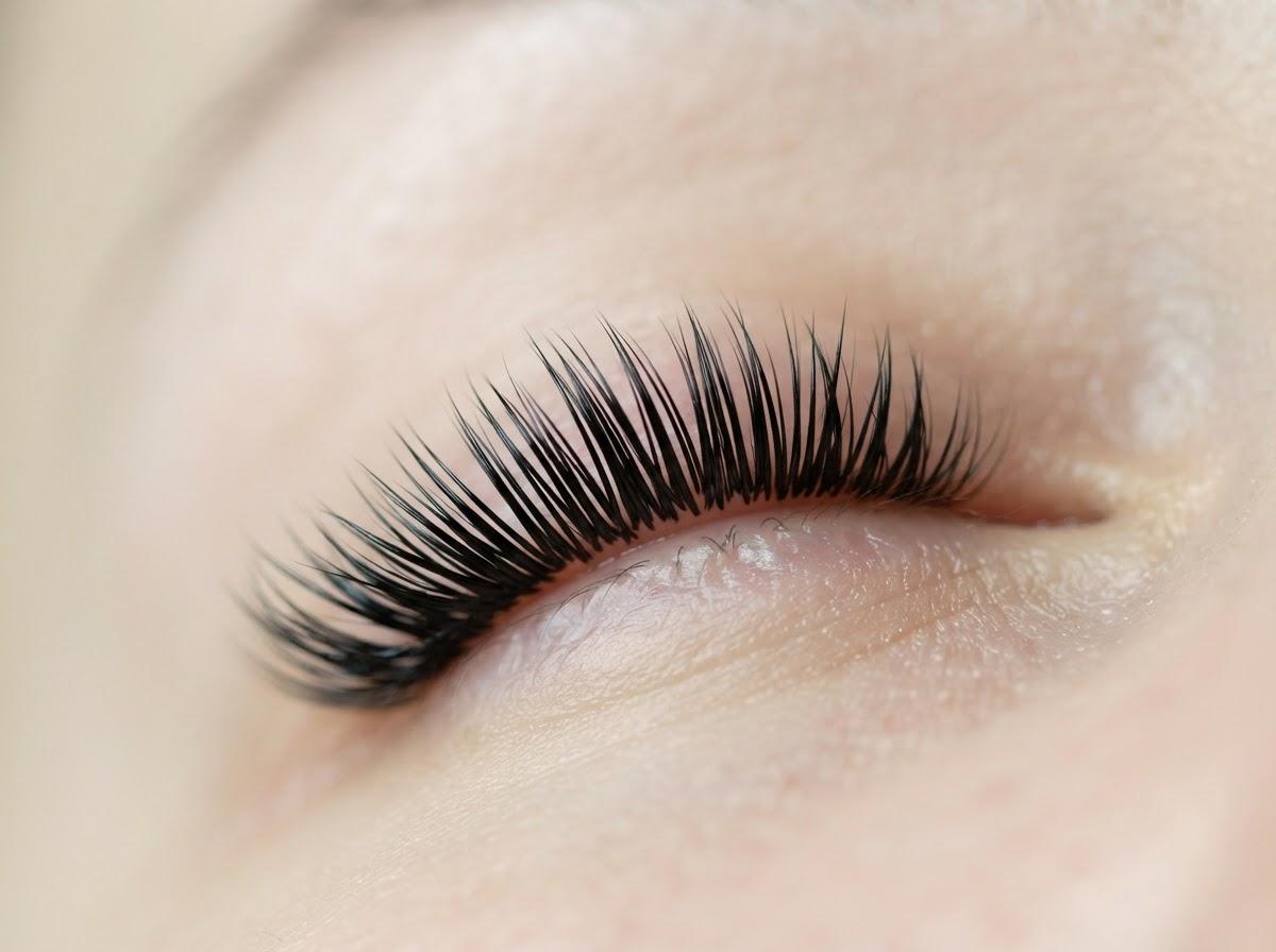 Best Eyelash Tinting in Manchester
