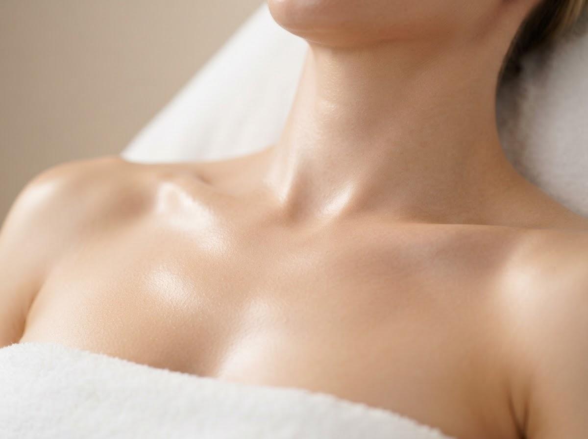 Best LED Light Therapy in Manchester