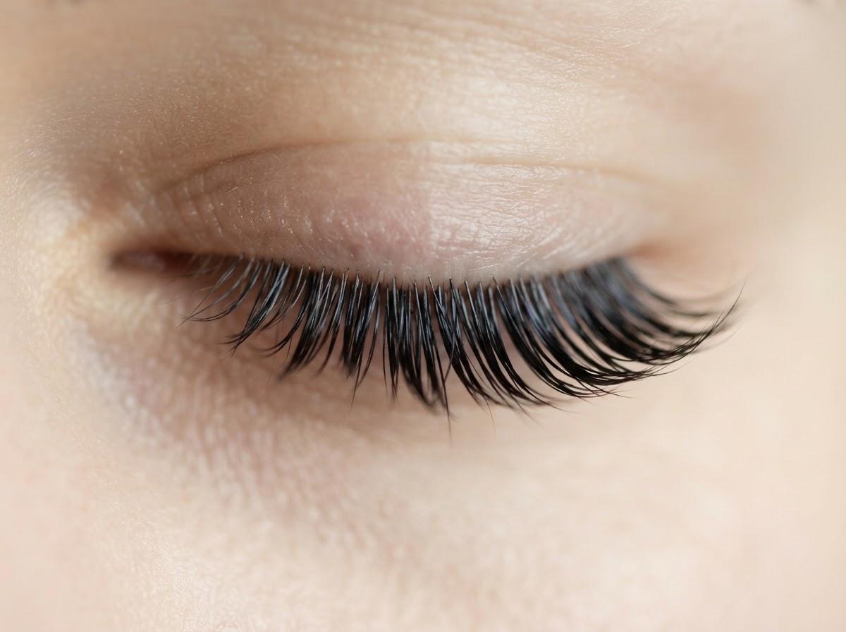 Best Eyelash Tinting in Liverpool